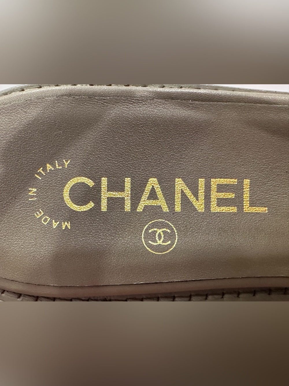 2026 CHANEL KHAKI OLIVE GREEN LEATHER LOAFER SLINGBACK SHOES GOLD STRASS CC 40.5 - Picture 13 of 16